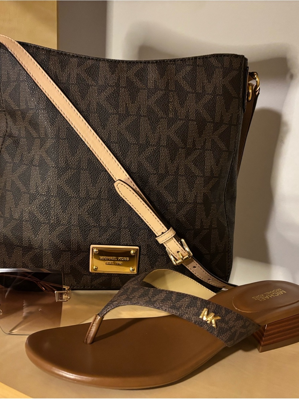 Michael Kors Brown Monogram Crossbody with Beige Strap and Brown Sandals